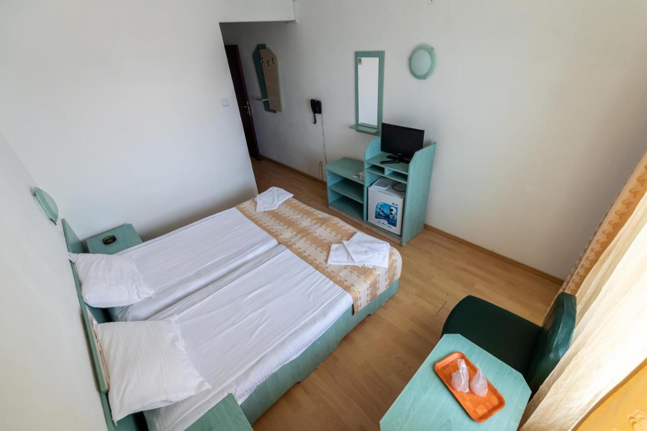 Hotel Capitol 朱庇特 外观 照片