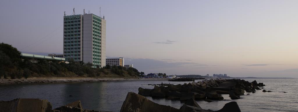Hotel Capitol 朱庇特 外观 照片